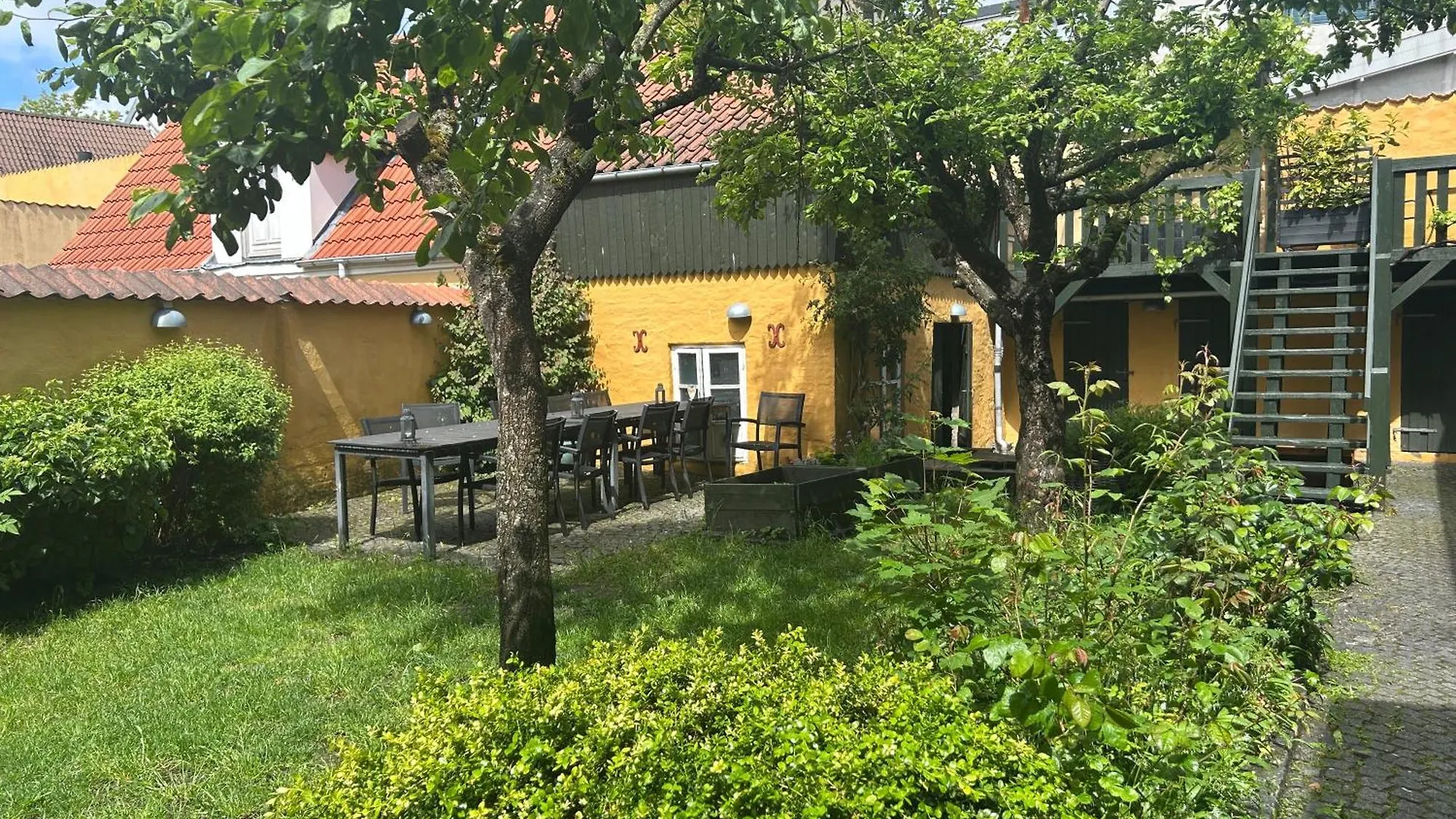 公寓 奥尔堡Vidunderligt Hus M/Egen Gardhave - Midt I Centrum公寓